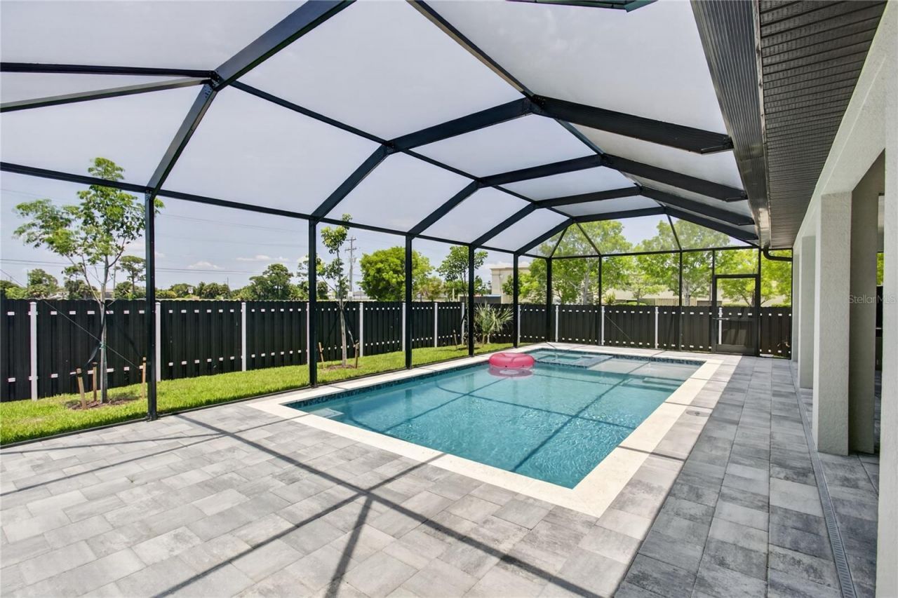 819 SW 16th Terrace, Cape Coral, FL 33991 Photo