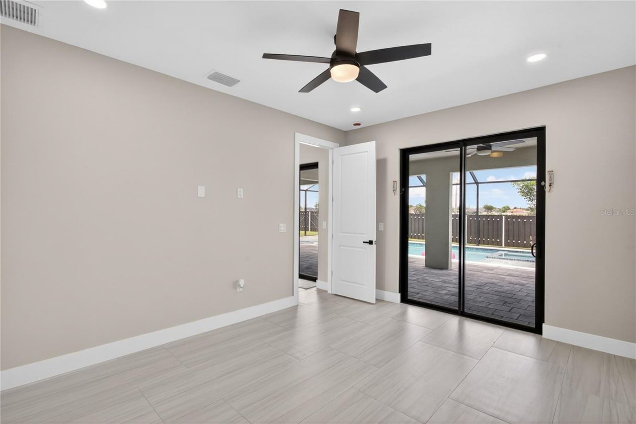819 SW 16th Terrace, Cape Coral, FL 33991 Photo