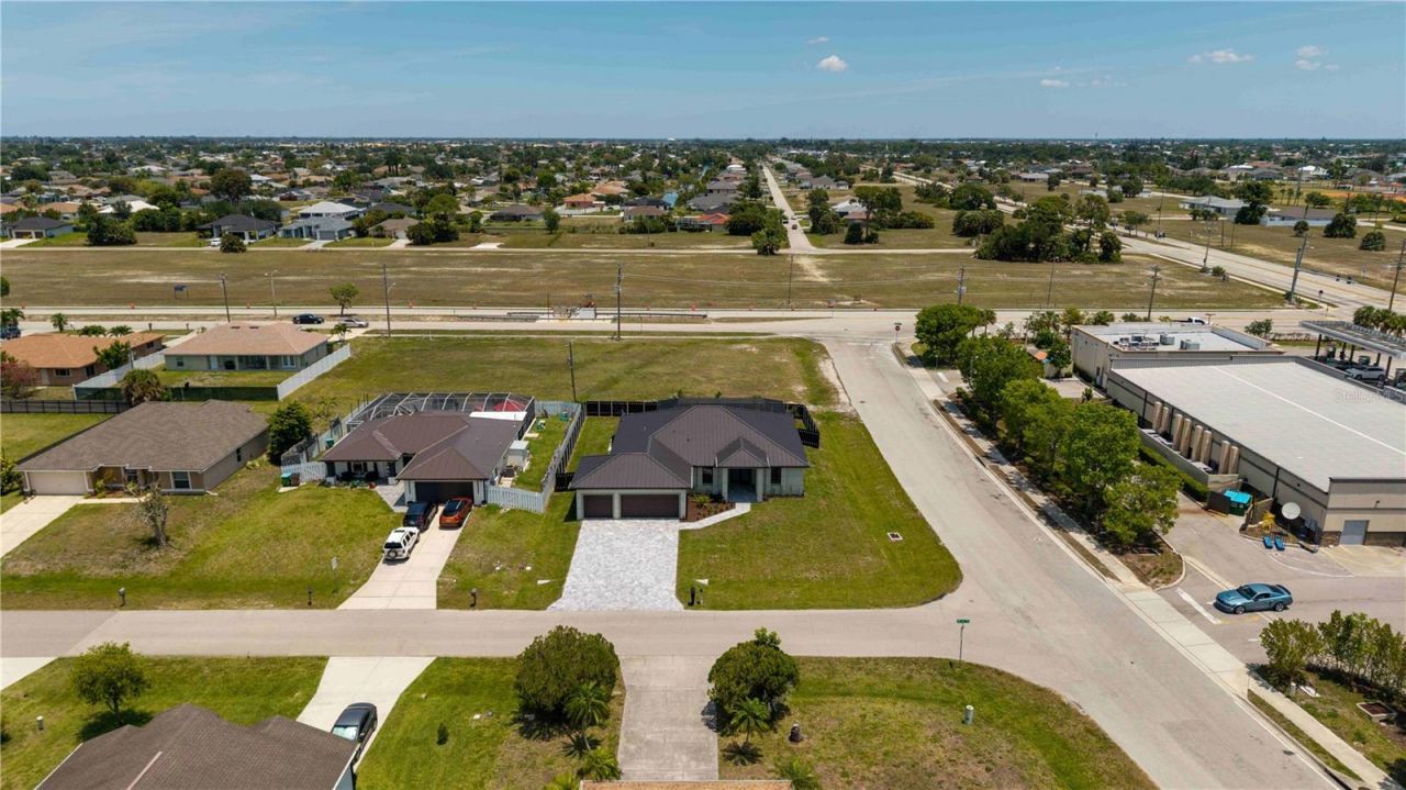 819 SW 16th Terrace, Cape Coral, FL 33991 Photo