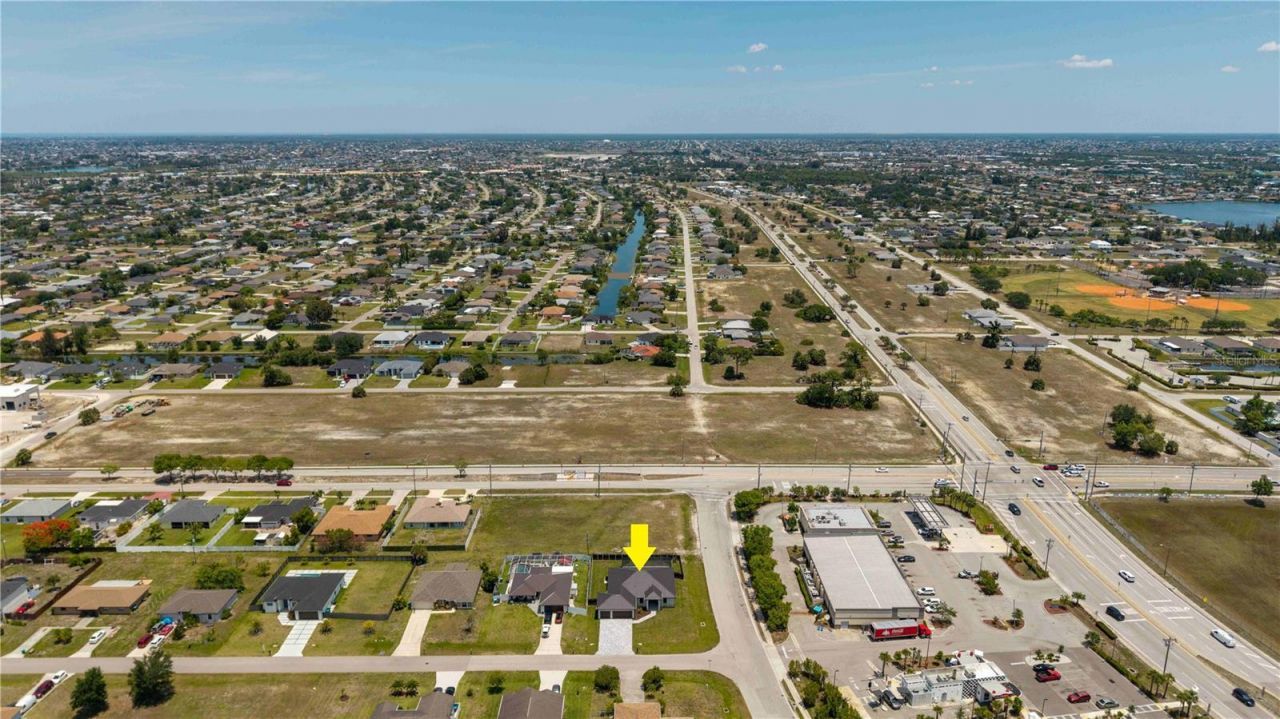 819 SW 16th Terrace, Cape Coral, FL 33991 Photo