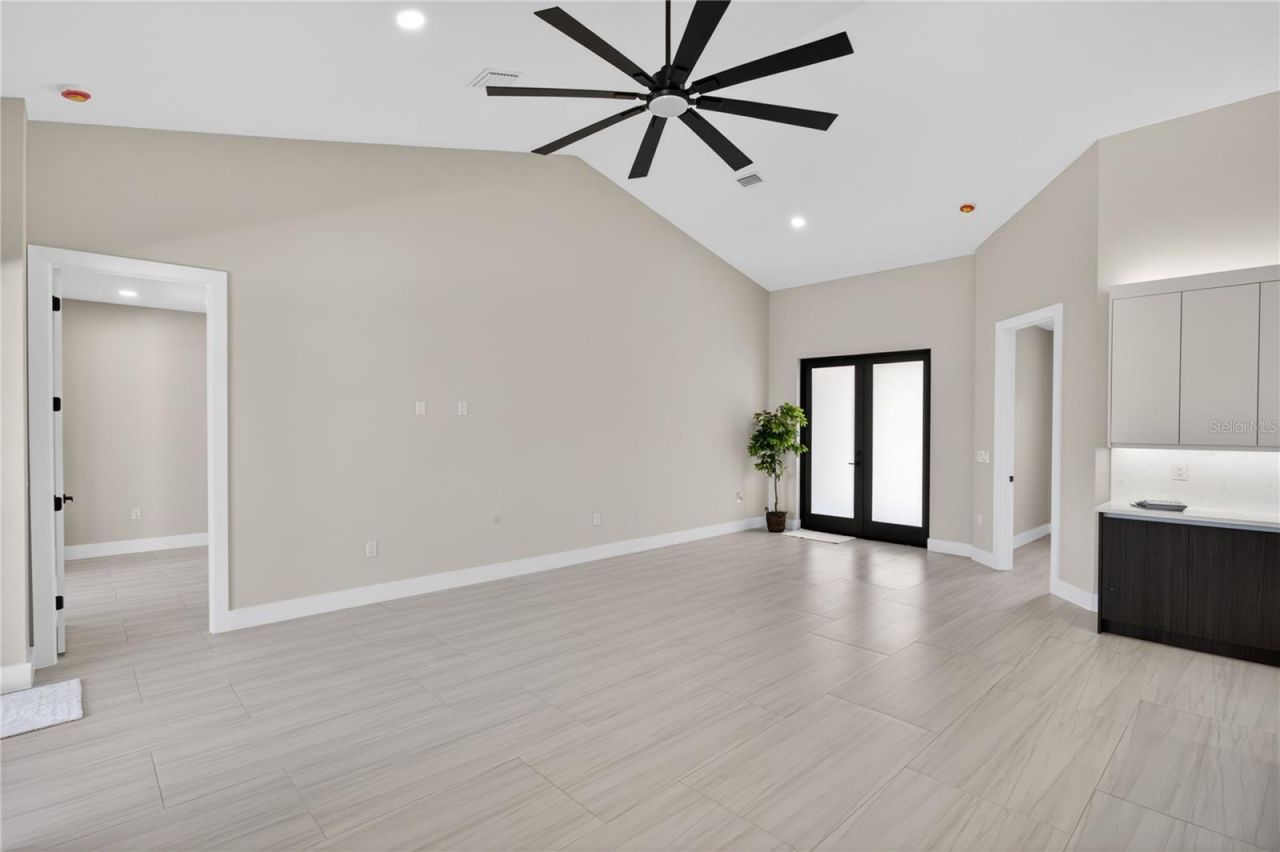 819 SW 16th Terrace, Cape Coral, FL 33991 Photo