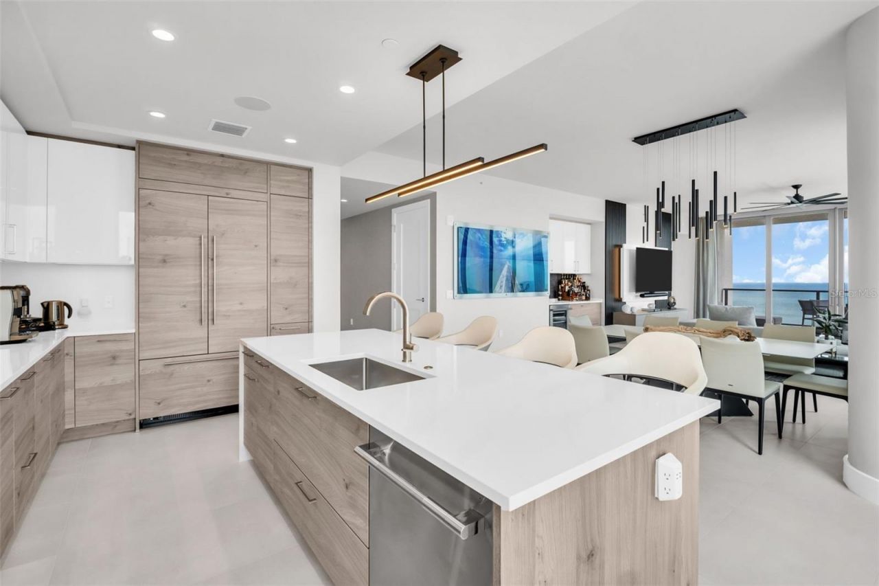 301 1st Street S, Unit 2501, Saint Petersburg, FL 33701 Photo