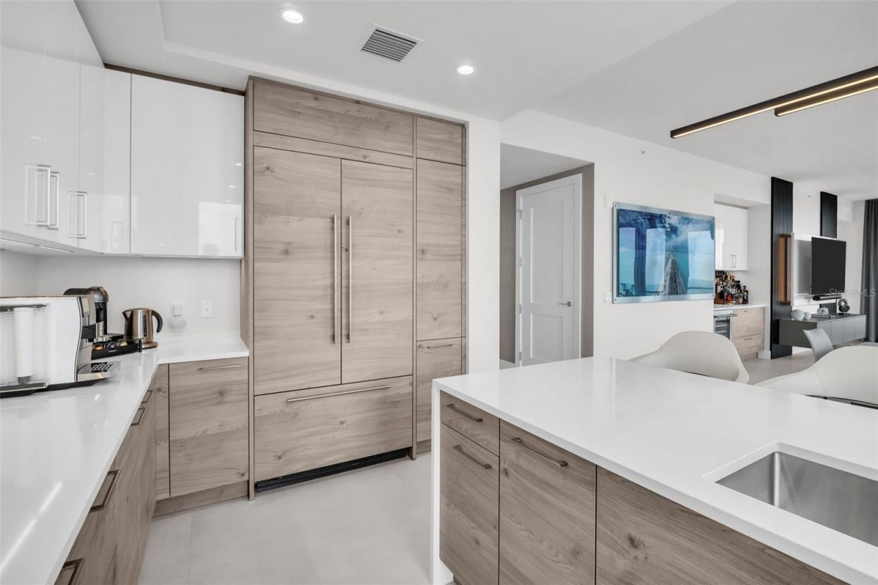 301 1st Street S, Unit 2501, Saint Petersburg, FL 33701 Photo