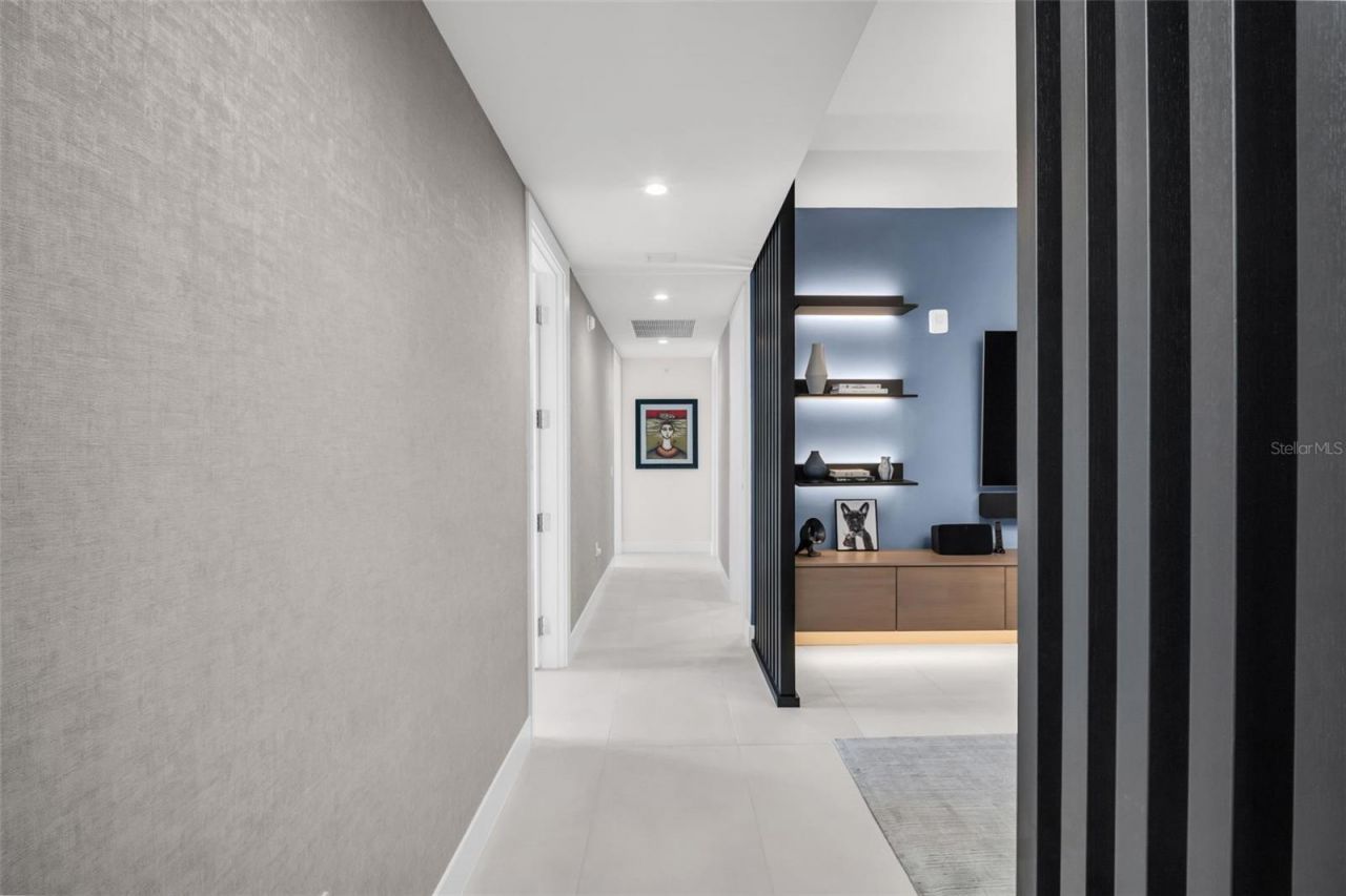 301 1st Street S, Unit 2501, Saint Petersburg, FL 33701 Photo