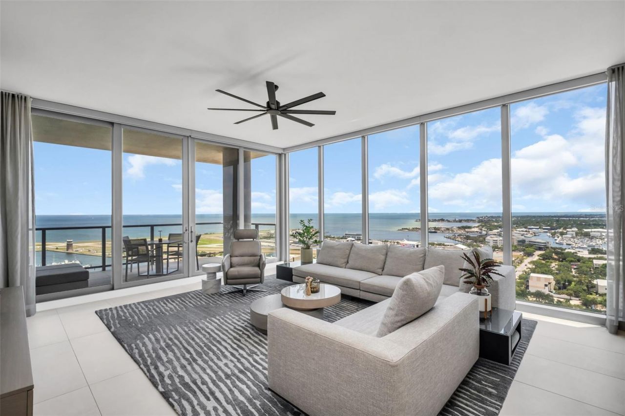 301 1st Street S, Unit 2501, Saint Petersburg, FL 33701 Photo