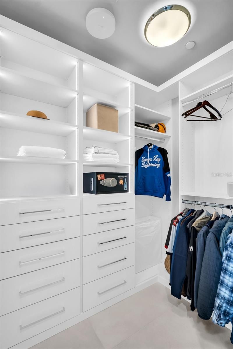 301 1st Street S, Unit 2501, Saint Petersburg, FL 33701 Photo