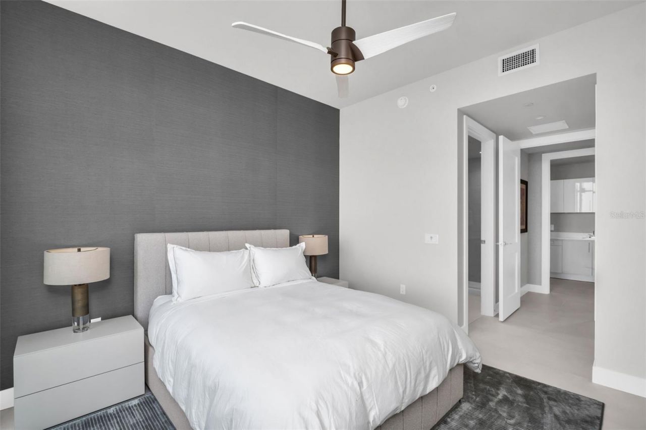 301 1st Street S, Unit 2501, Saint Petersburg, FL 33701 Photo