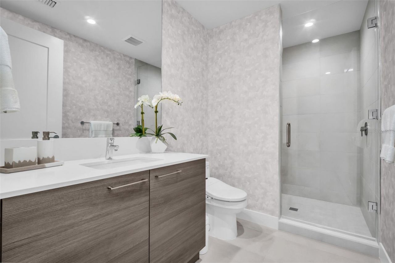 301 1st Street S, Unit 2501, Saint Petersburg, FL 33701 Photo