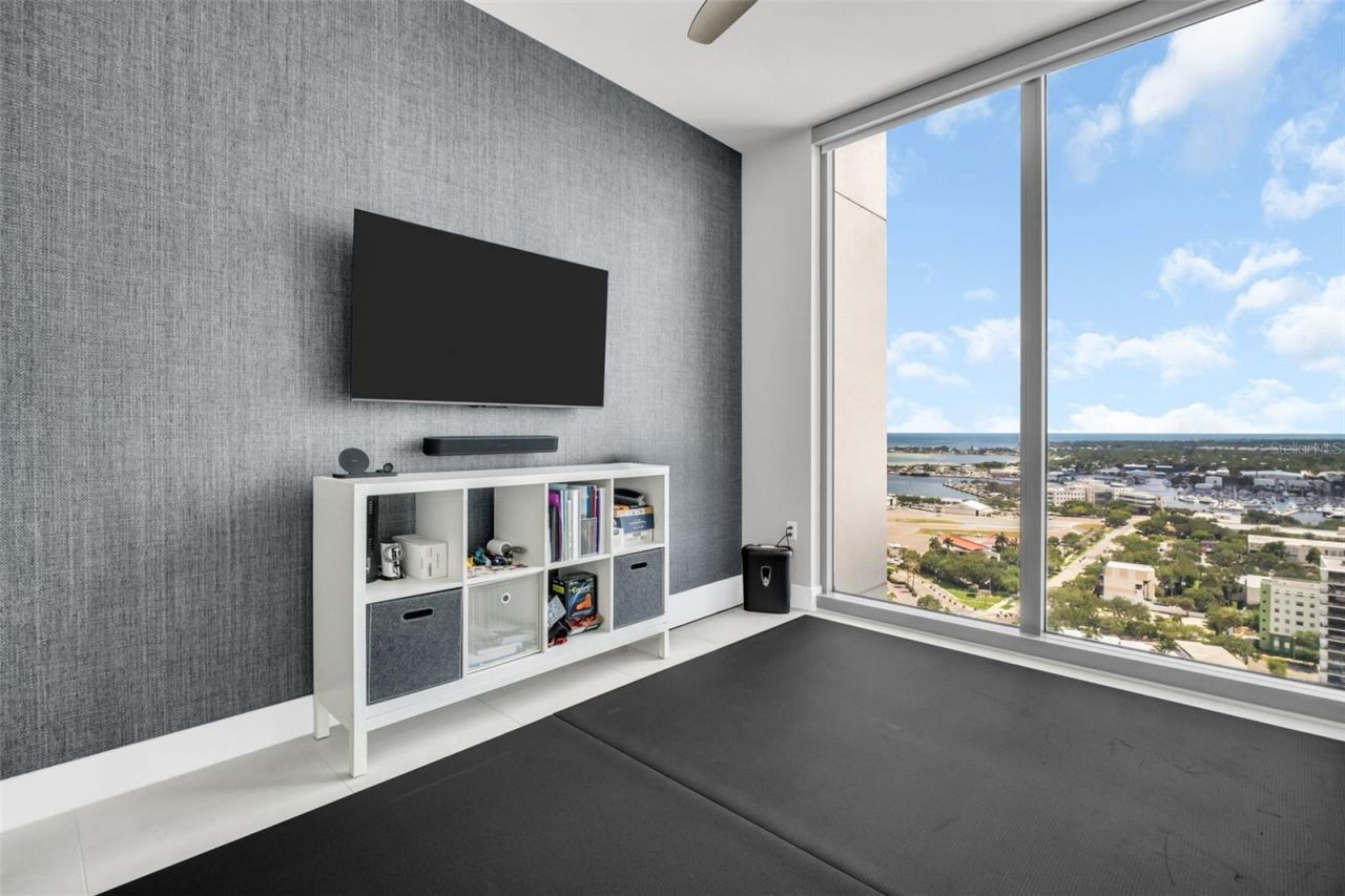 301 1st Street S, Unit 2501, Saint Petersburg, FL 33701 Photo