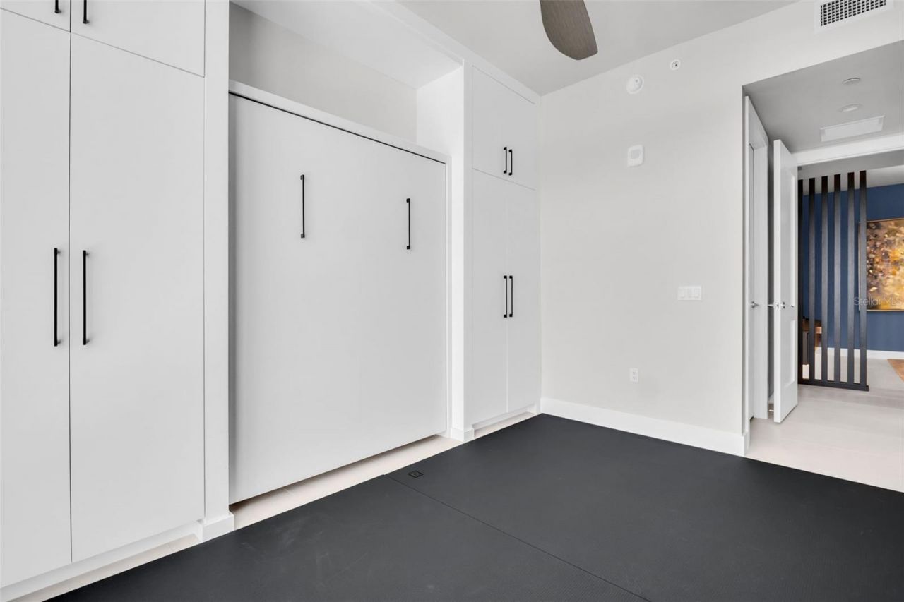 301 1st Street S, Unit 2501, Saint Petersburg, FL 33701 Photo