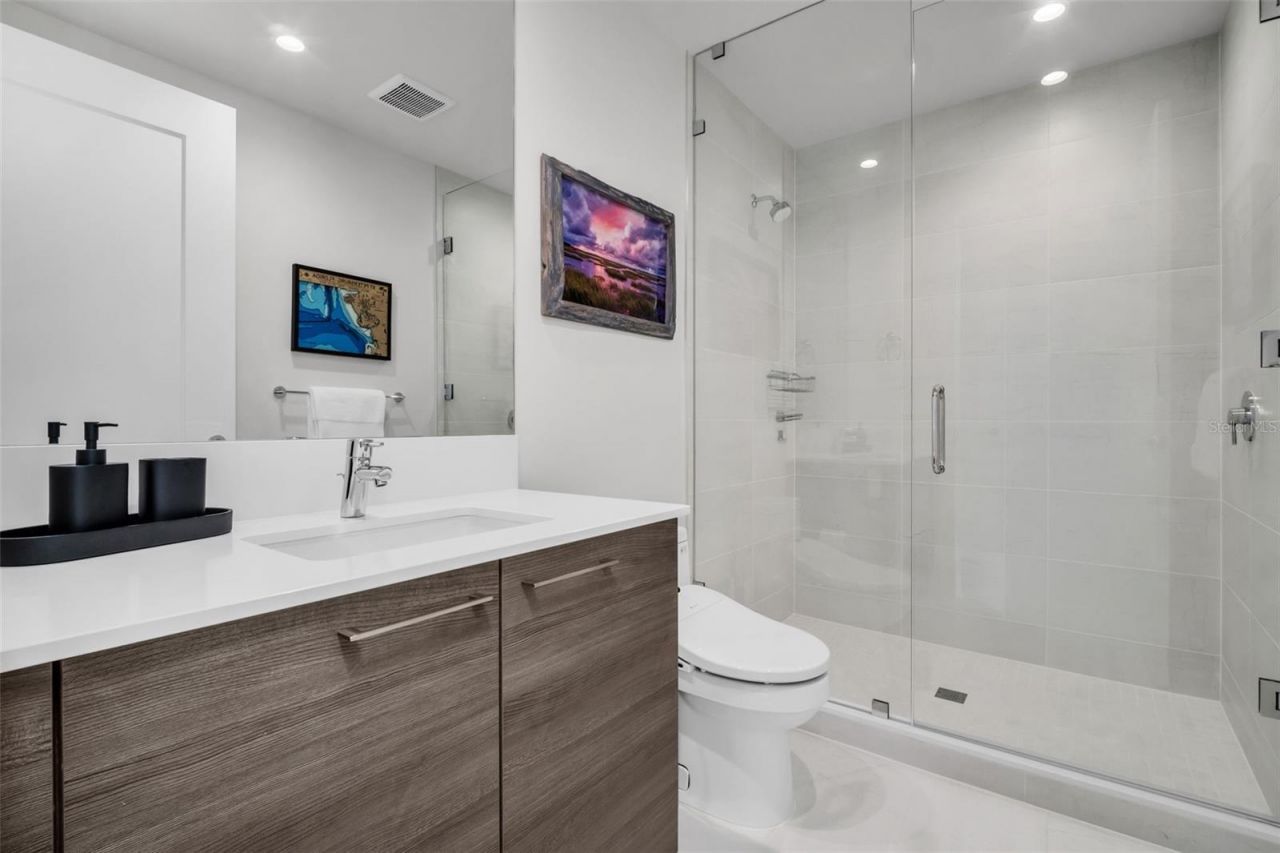 301 1st Street S, Unit 2501, Saint Petersburg, FL 33701 Photo