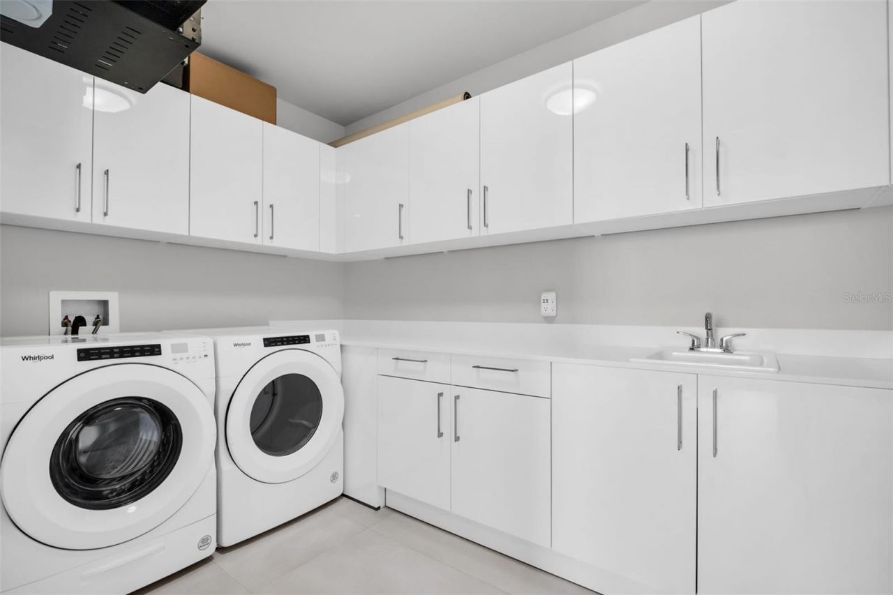 301 1st Street S, Unit 2501, Saint Petersburg, FL 33701 Photo