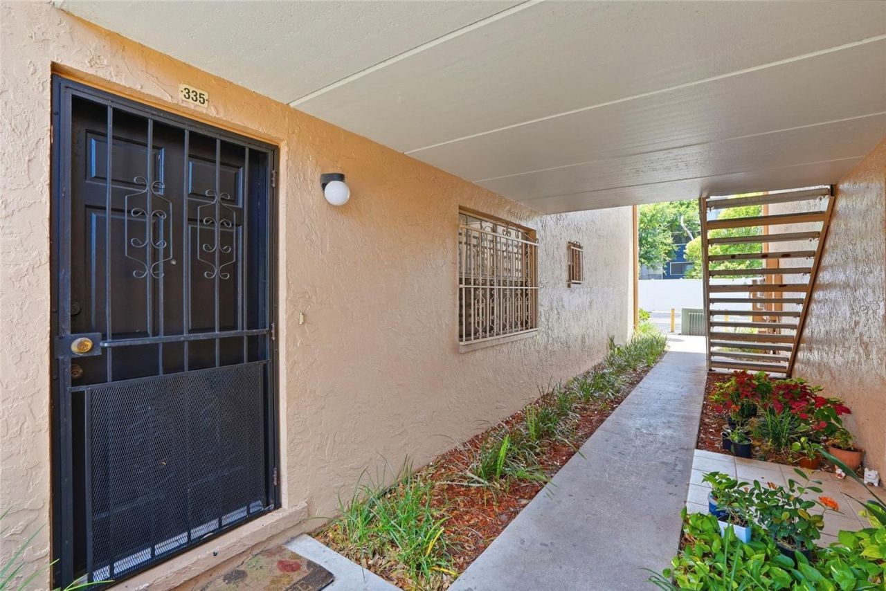 4715 Christa Court , Unit 335, Tampa, FL 33614 Photo