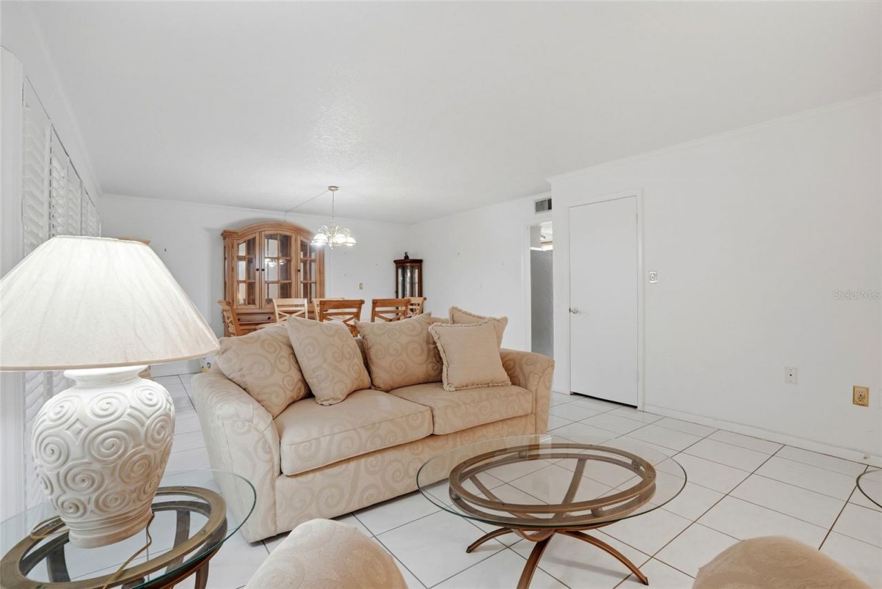 4715 Christa Court , Unit 335, Tampa, FL 33614 Photo