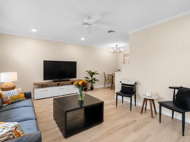 1539-1541 NE 15th Avenue, Fort Lauderdale, FL 33304 Photo