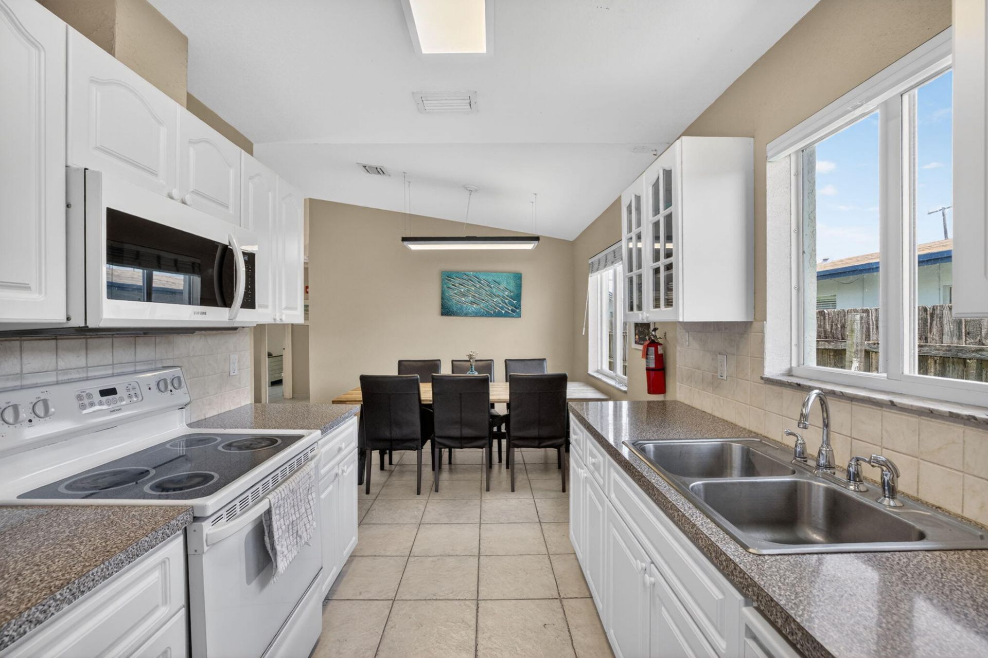 305 SW 16th Street, Fort Lauderdale, FL 33315 Photo