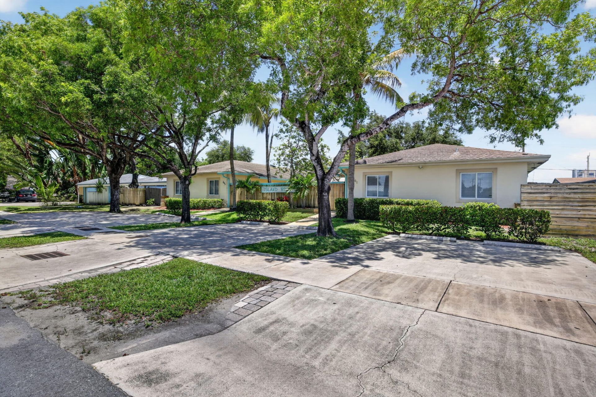 305 SW 16th Street, Fort Lauderdale, FL 33315 Photo