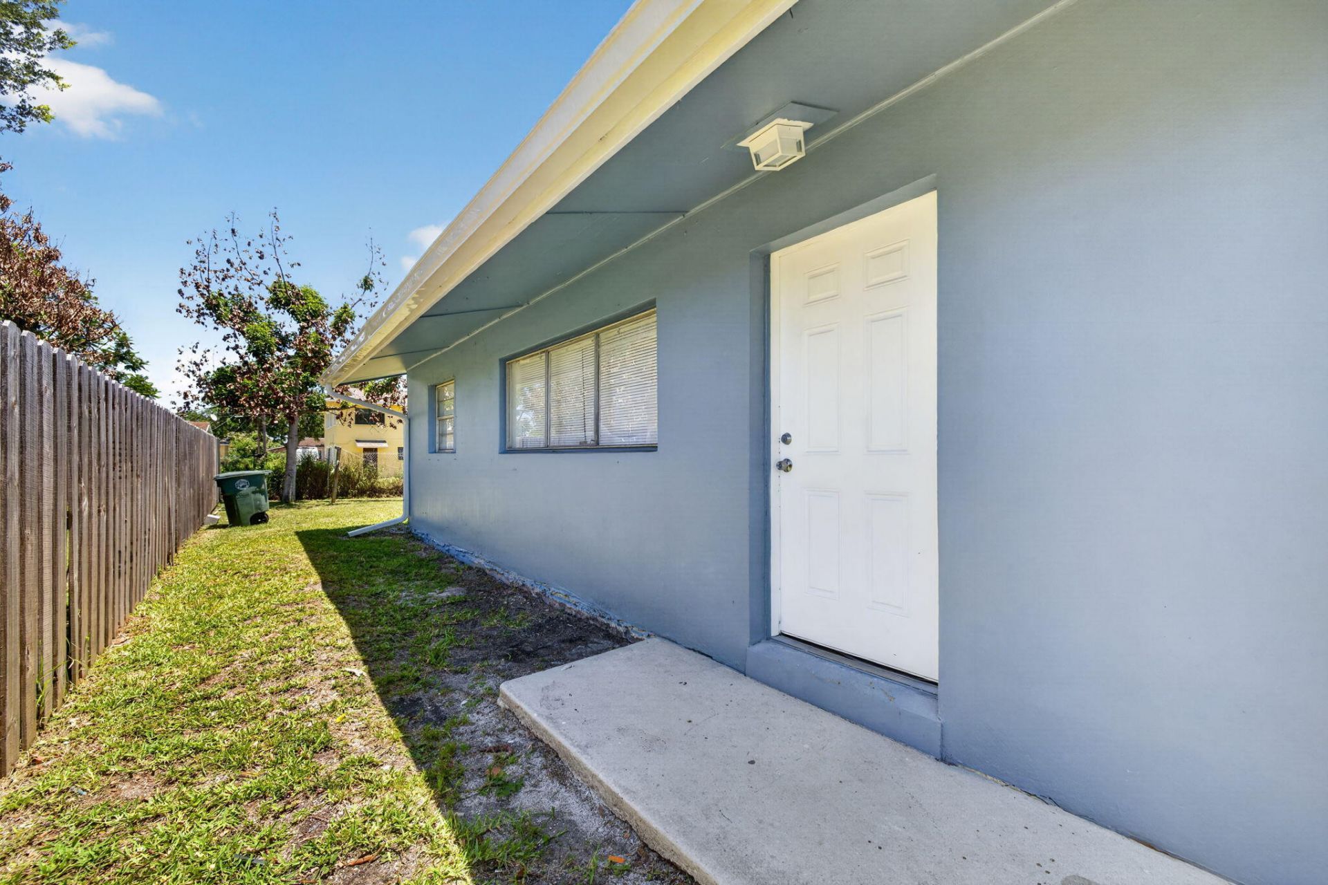 812 N 24th Street, Fort Pierce, FL 34950 Photo