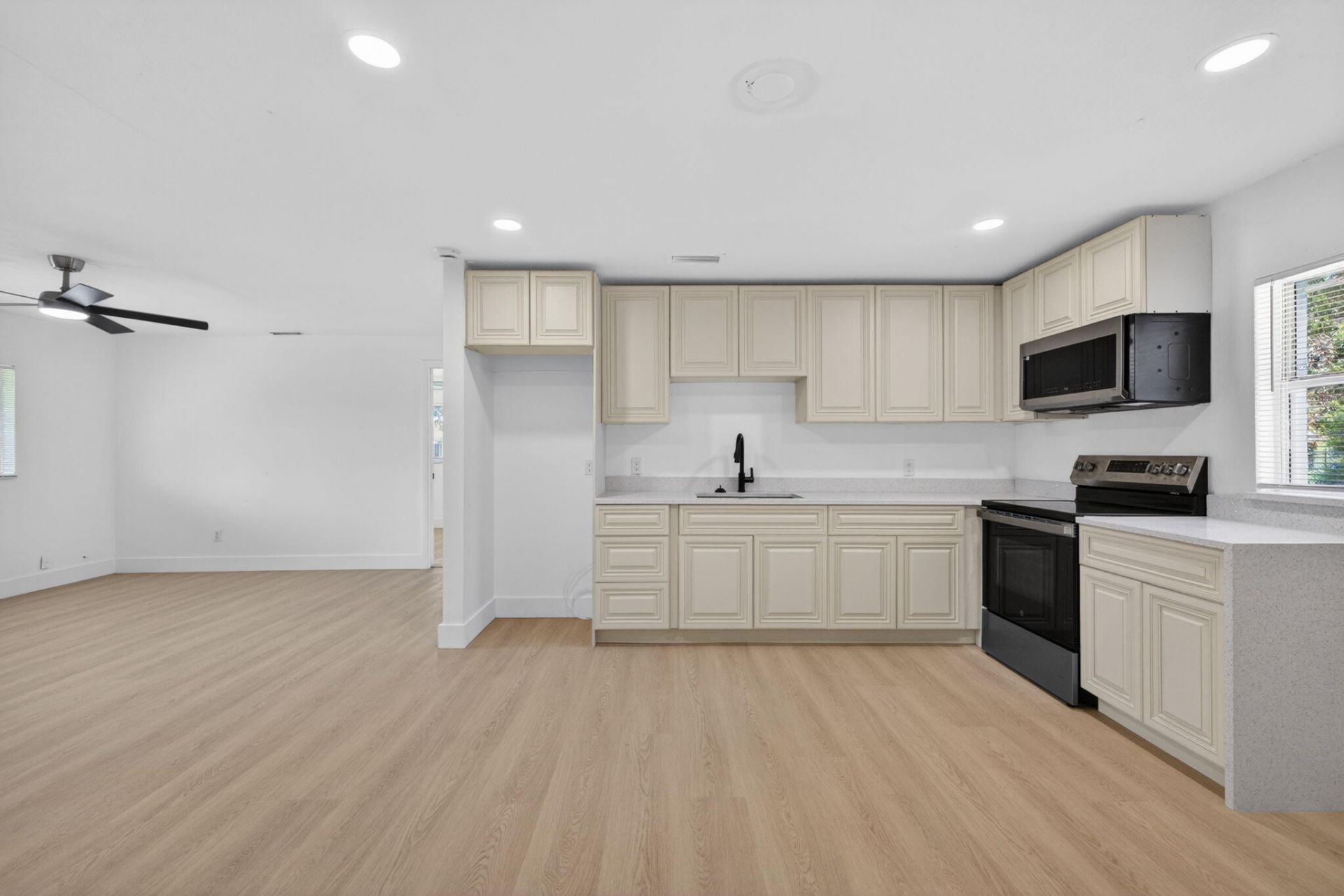 812 N 24th Street, Fort Pierce, FL 34950 Photo