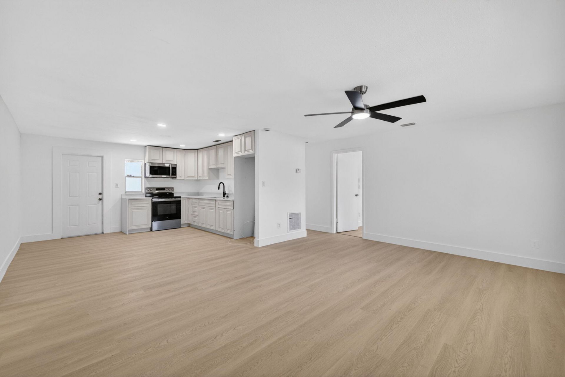 812 N 24th Street, Fort Pierce, FL 34950 Photo