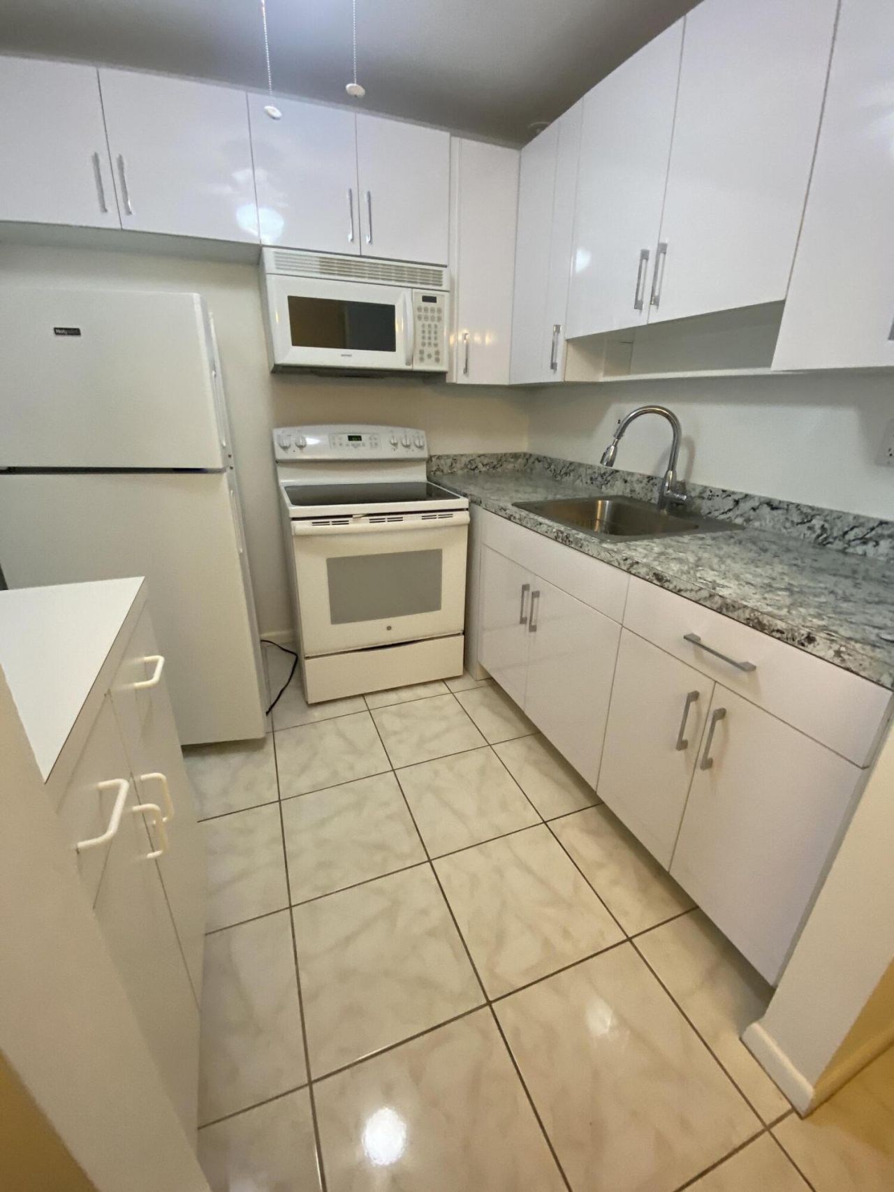 3 Kingswood A, West Palm Beach, FL 33417 Photo
