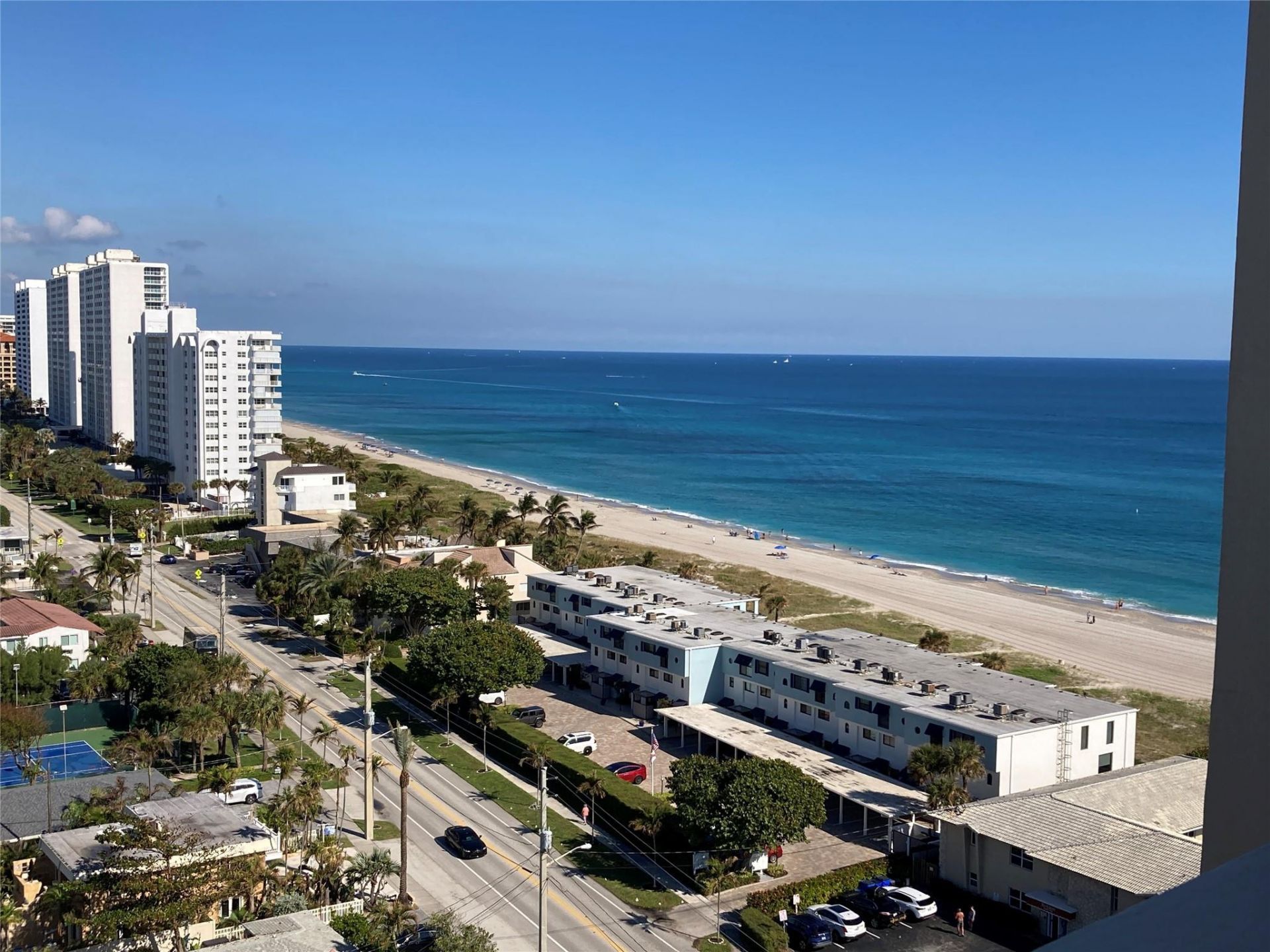 333 NE 21st Avenue, Unit 1620, Deerfield Beach, FL 33441 Photo