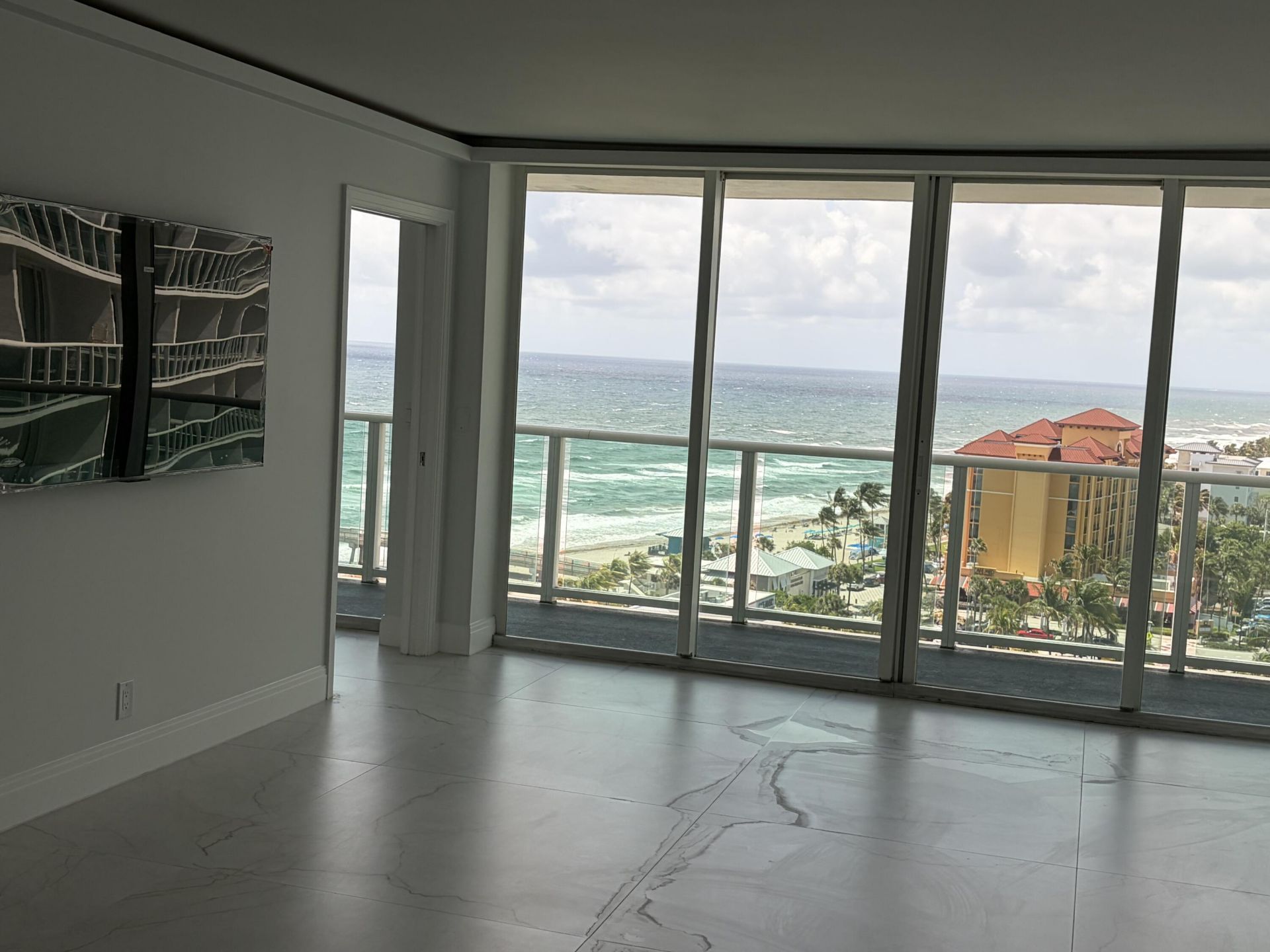 333 NE 21st Avenue, Unit 1620, Deerfield Beach, FL 33441 Photo