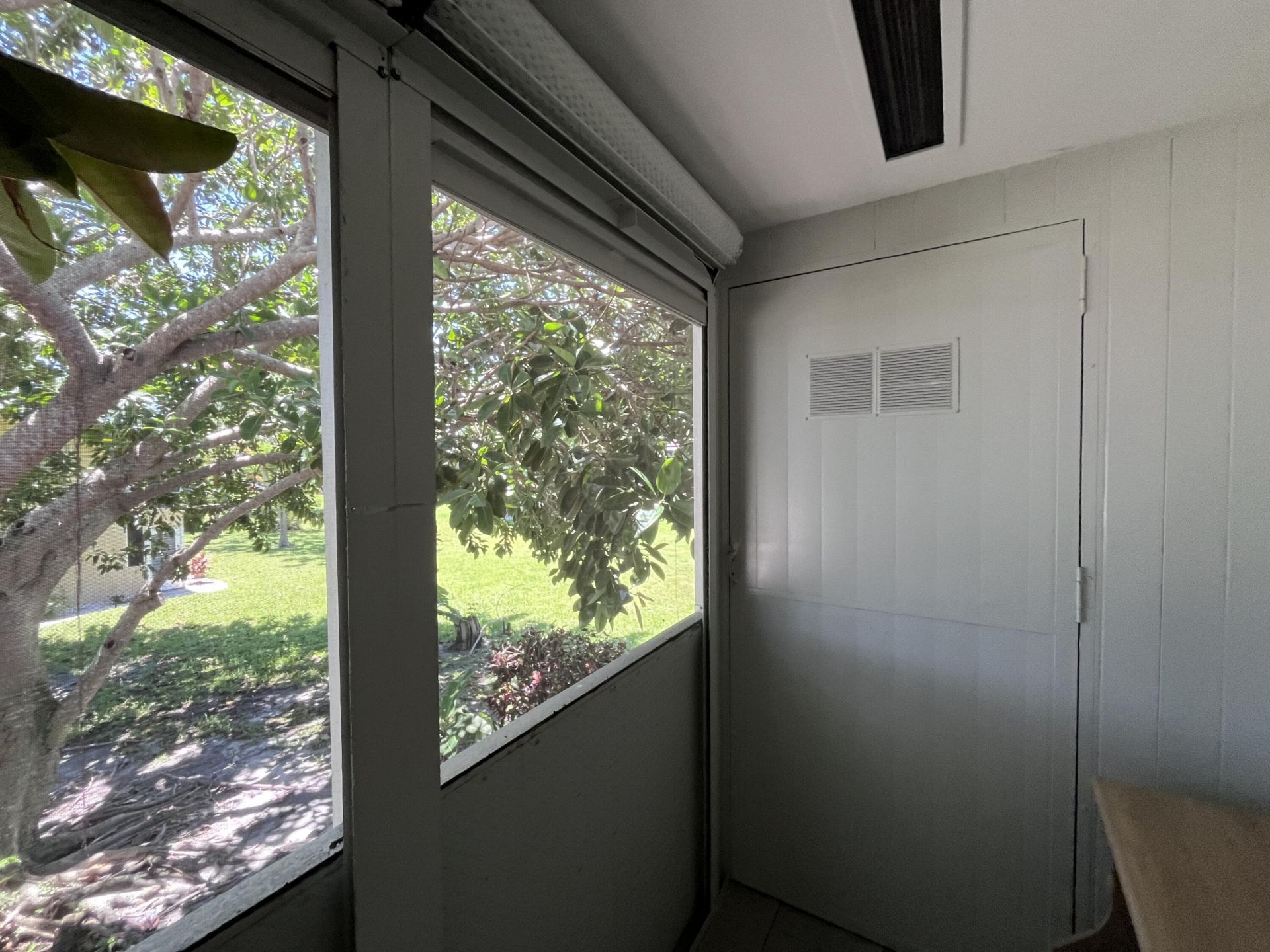 49 B Cambridge B, West Palm Beach, FL 33417 Photo