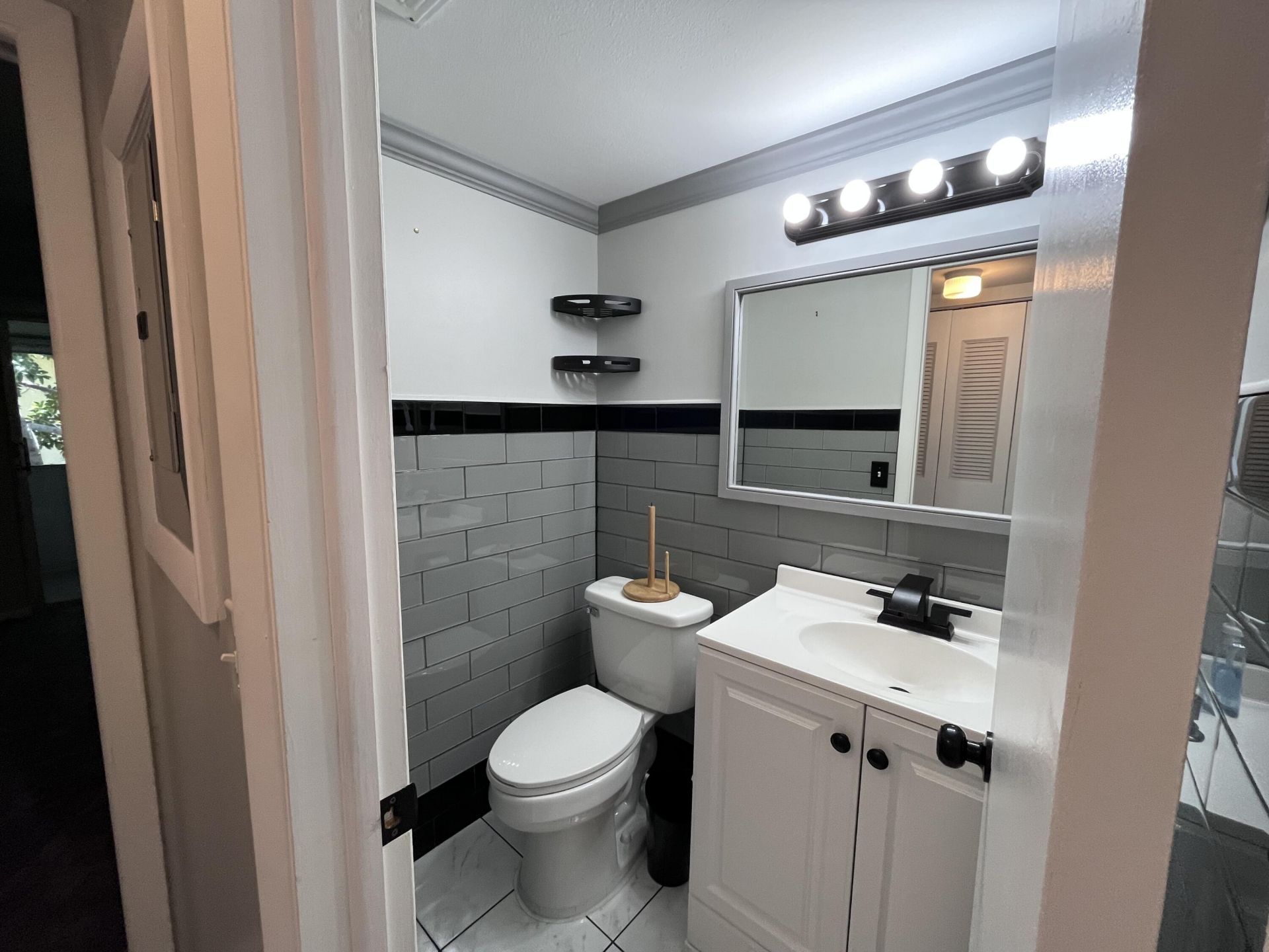 49 B Cambridge B, West Palm Beach, FL 33417 Photo