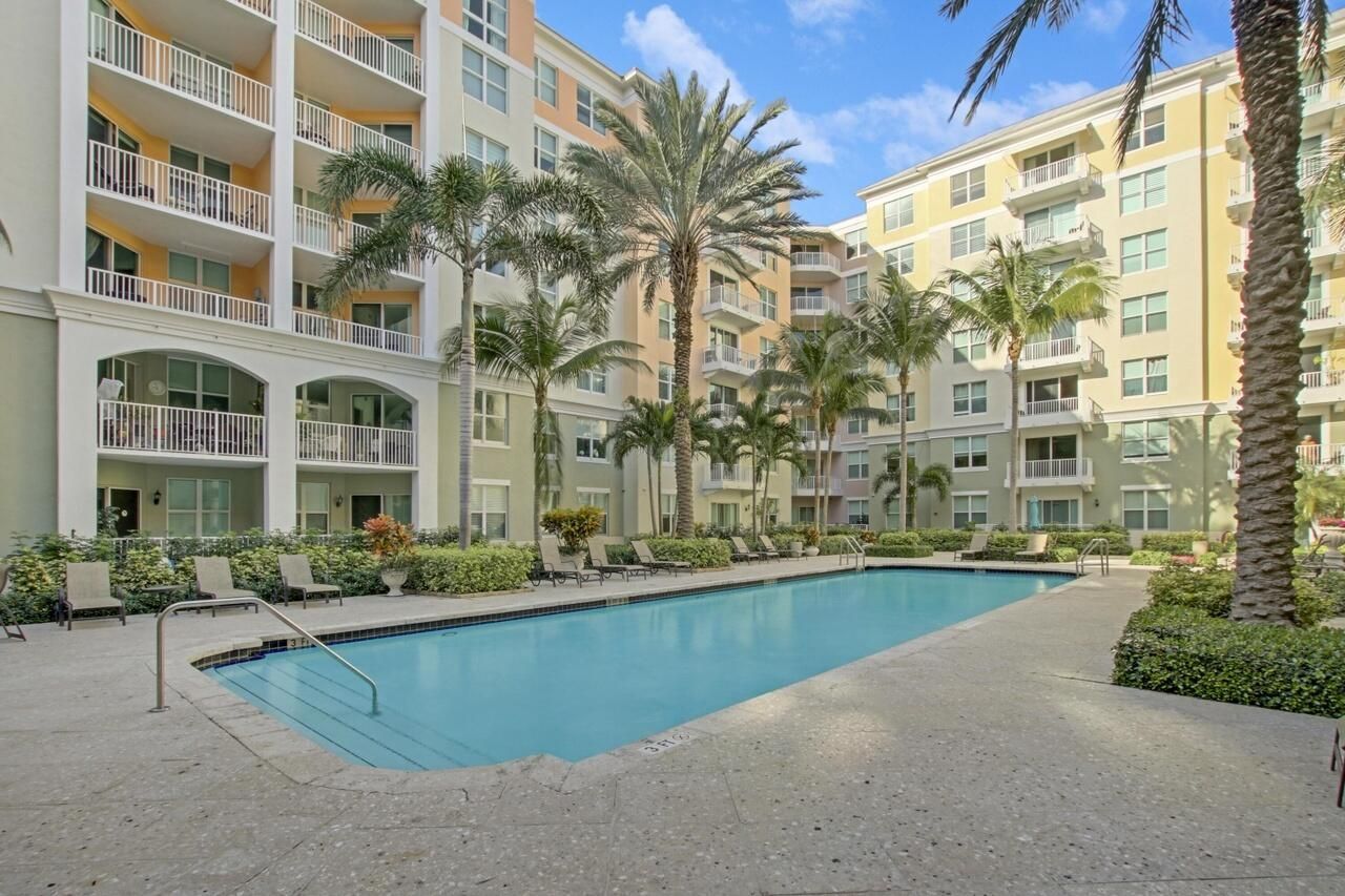806 E Windward Way, Unit 102, Lantana, FL 33462 Photo