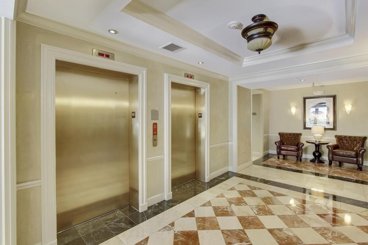 806 E Windward Way, Unit 102, Lantana, FL 33462 Photo
