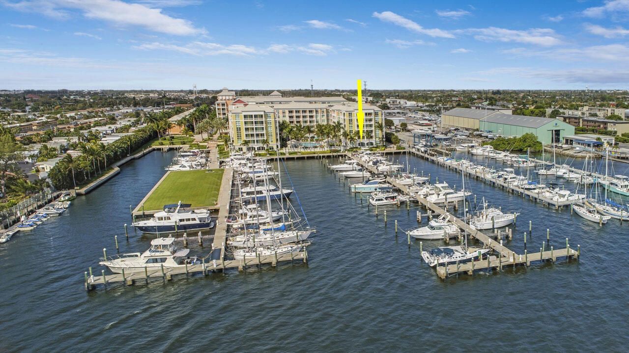 806 E Windward Way, Unit 102, Lantana, FL 33462 Photo