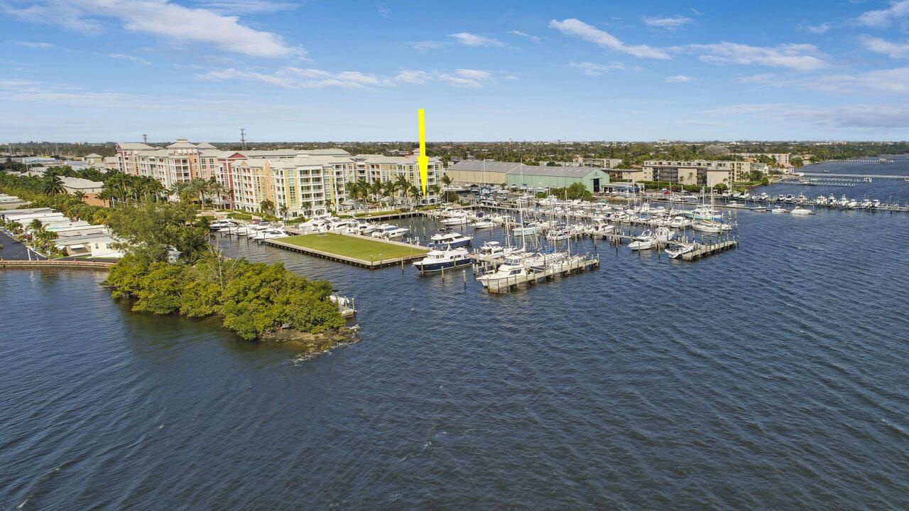 806 E Windward Way, Unit 102, Lantana, FL 33462 Photo