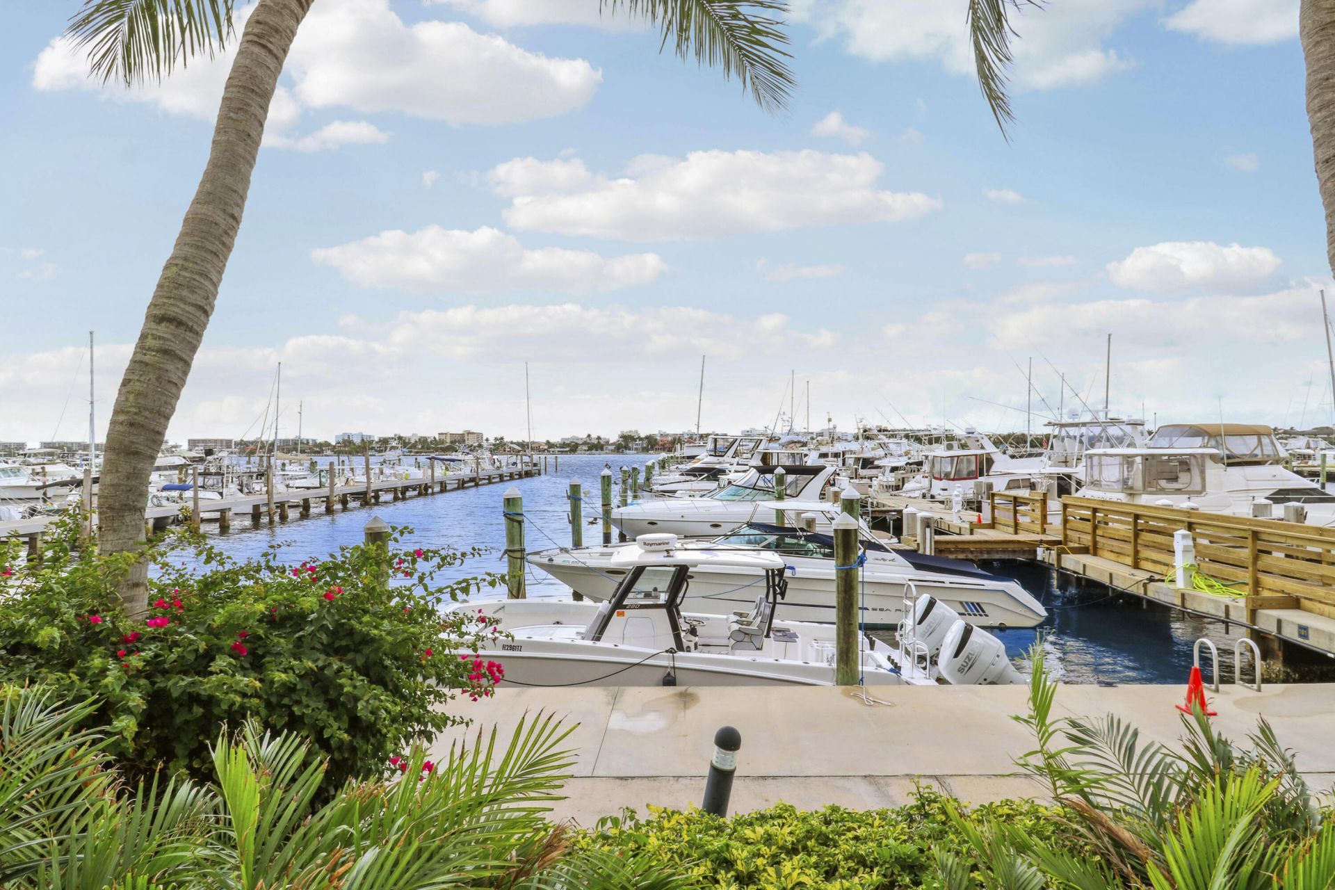 806 E Windward Way, Unit 102, Lantana, FL 33462 Photo