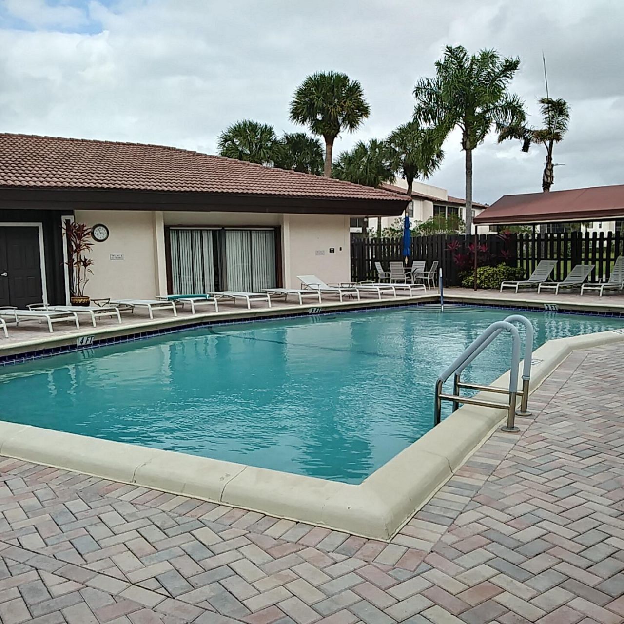 8045 Eastlake Drive, Unit 1-g, Boca Raton, FL 33433 Photo