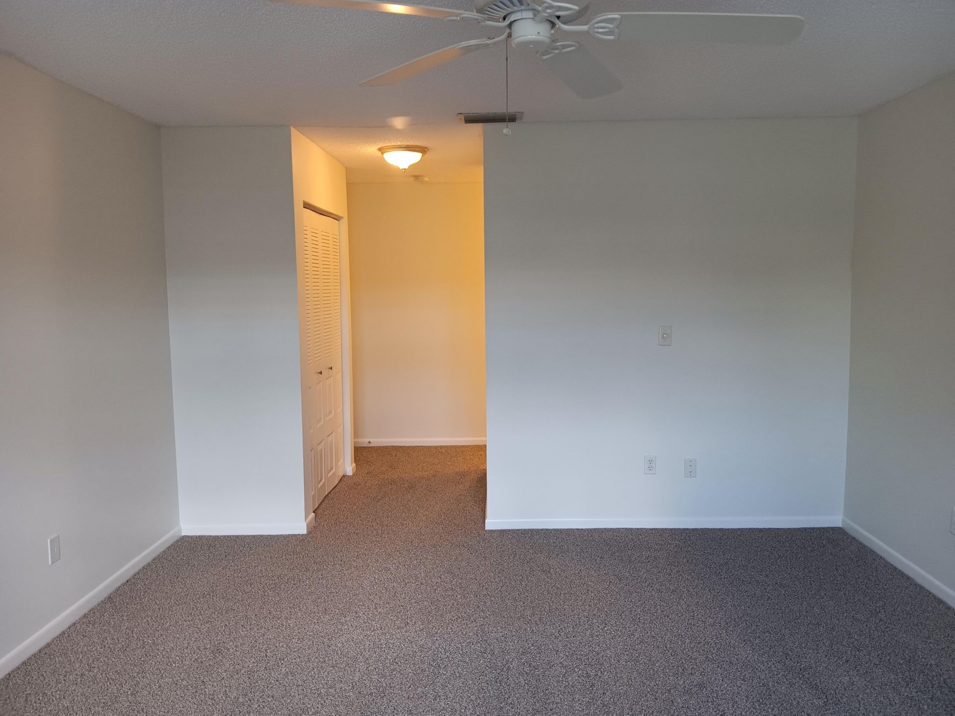8045 Eastlake Drive, Unit 1-g, Boca Raton, FL 33433 Photo