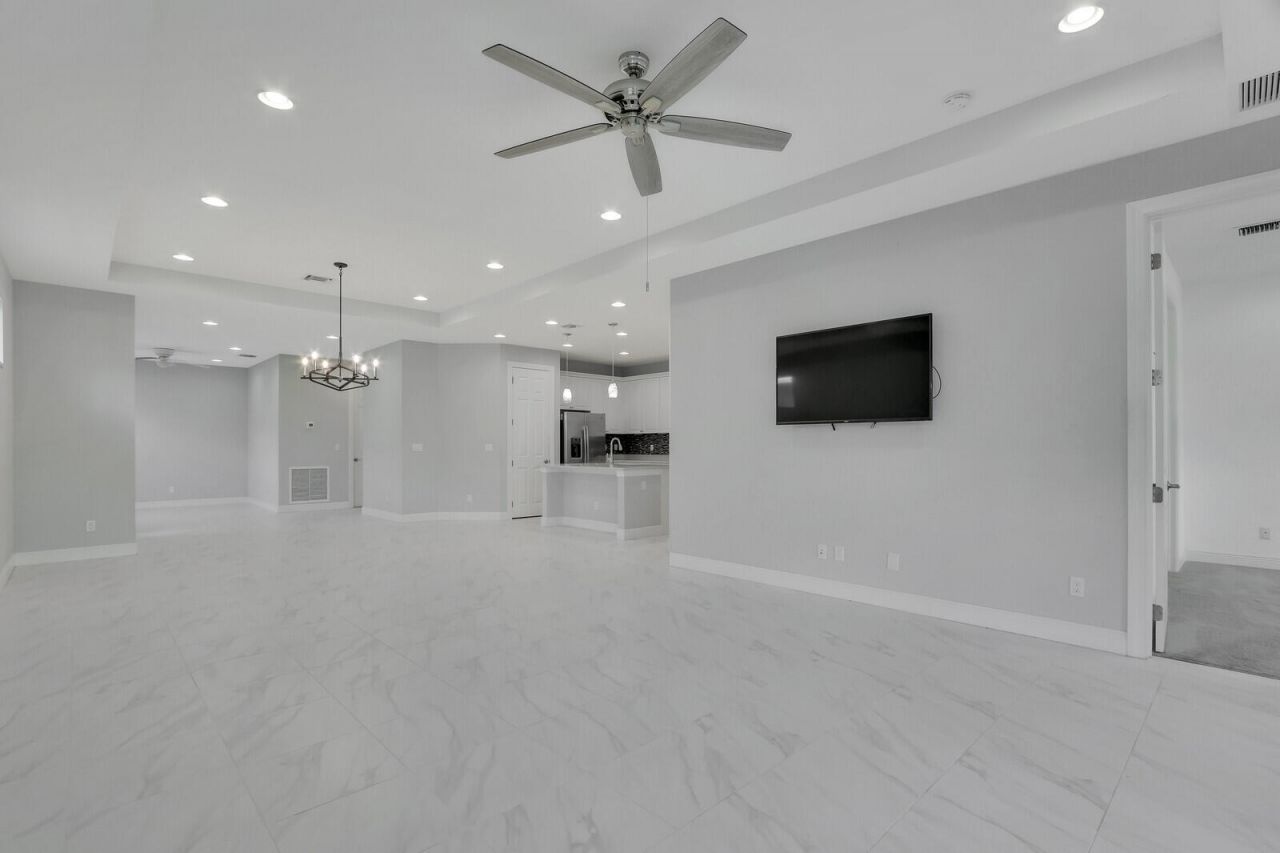 21026 SW Modena Way, Port Saint Lucie, FL 34986 Photo