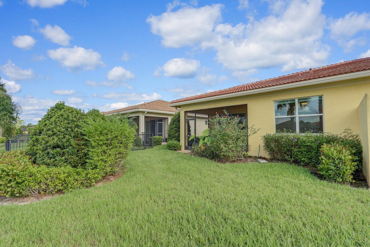 21026 SW Modena Way, Port Saint Lucie, FL 34986 Photo