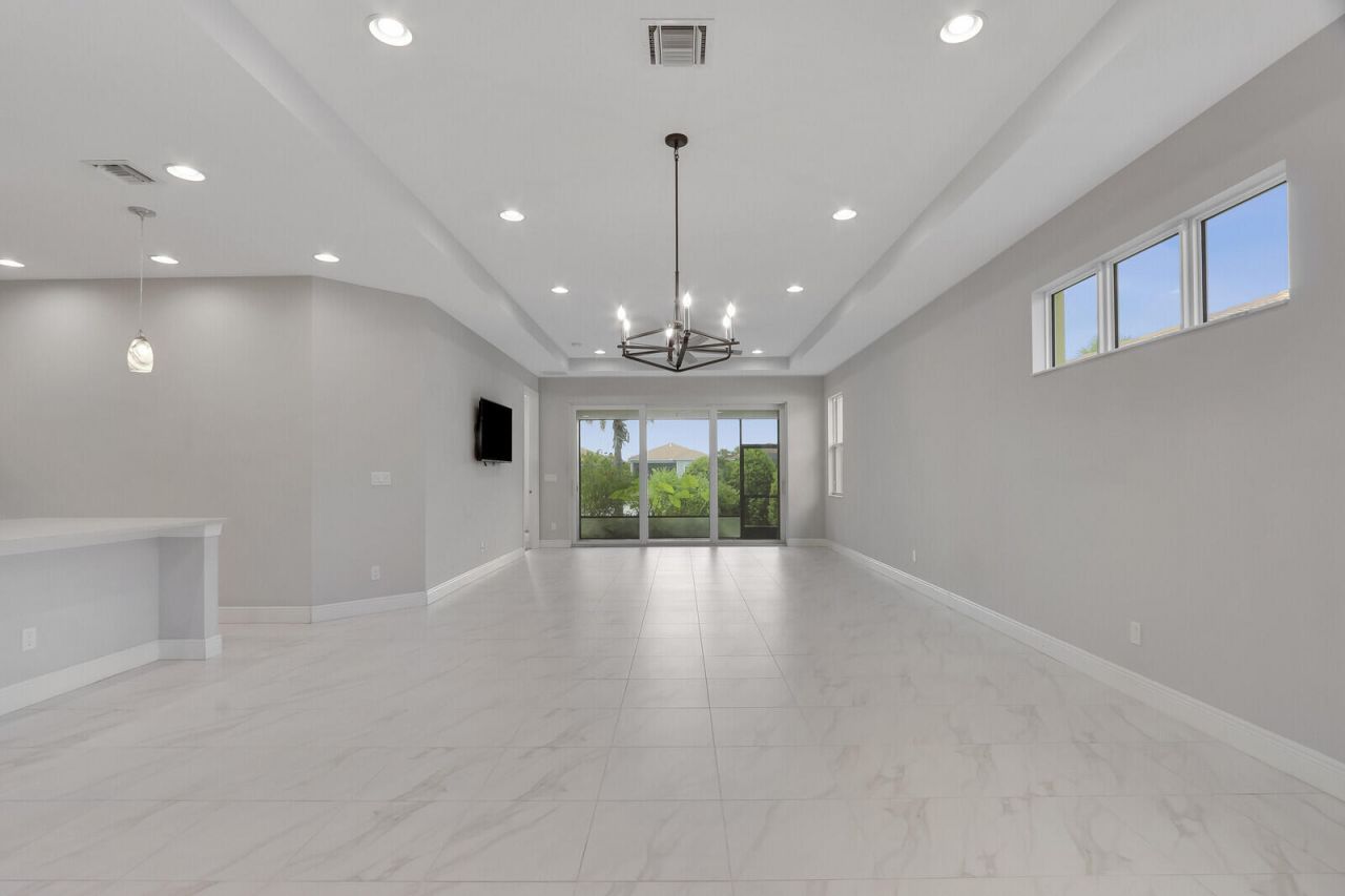 21026 SW Modena Way, Port Saint Lucie, FL 34986 Photo