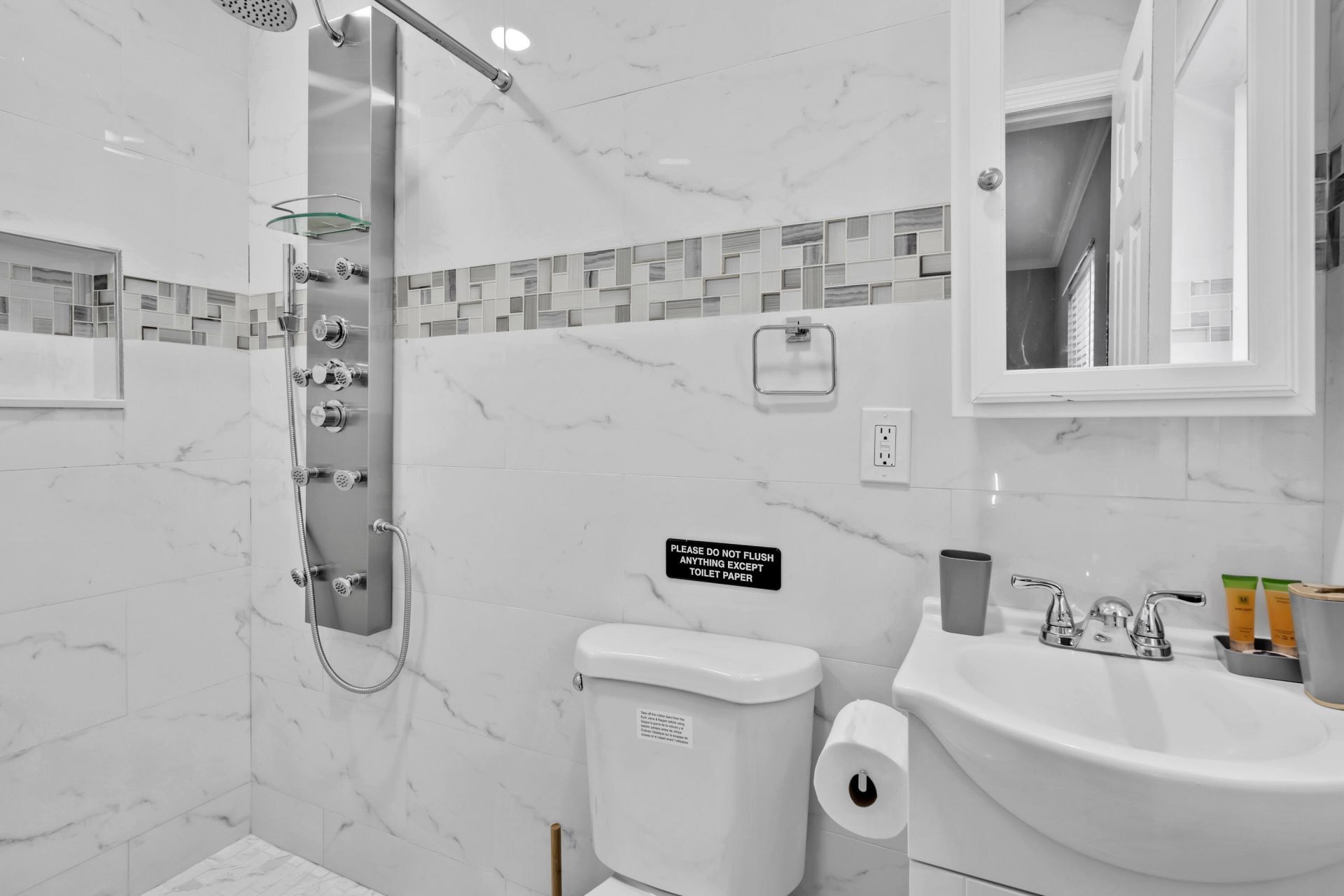 6860 Tyler Street, Hollywood, FL 33024 Photo