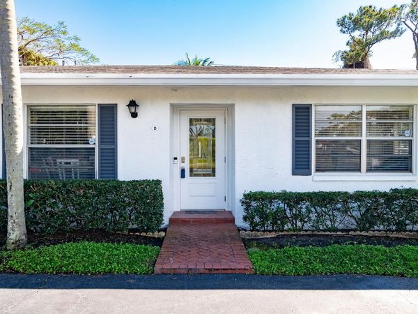 5160 Petal Place, Unit D, Delray Beach, FL 33484