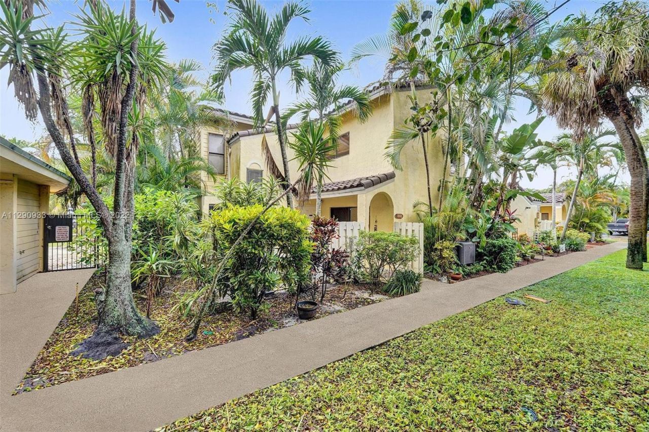 22322 Pineapple Walk Drive, Boca Raton, FL 33433 Photo