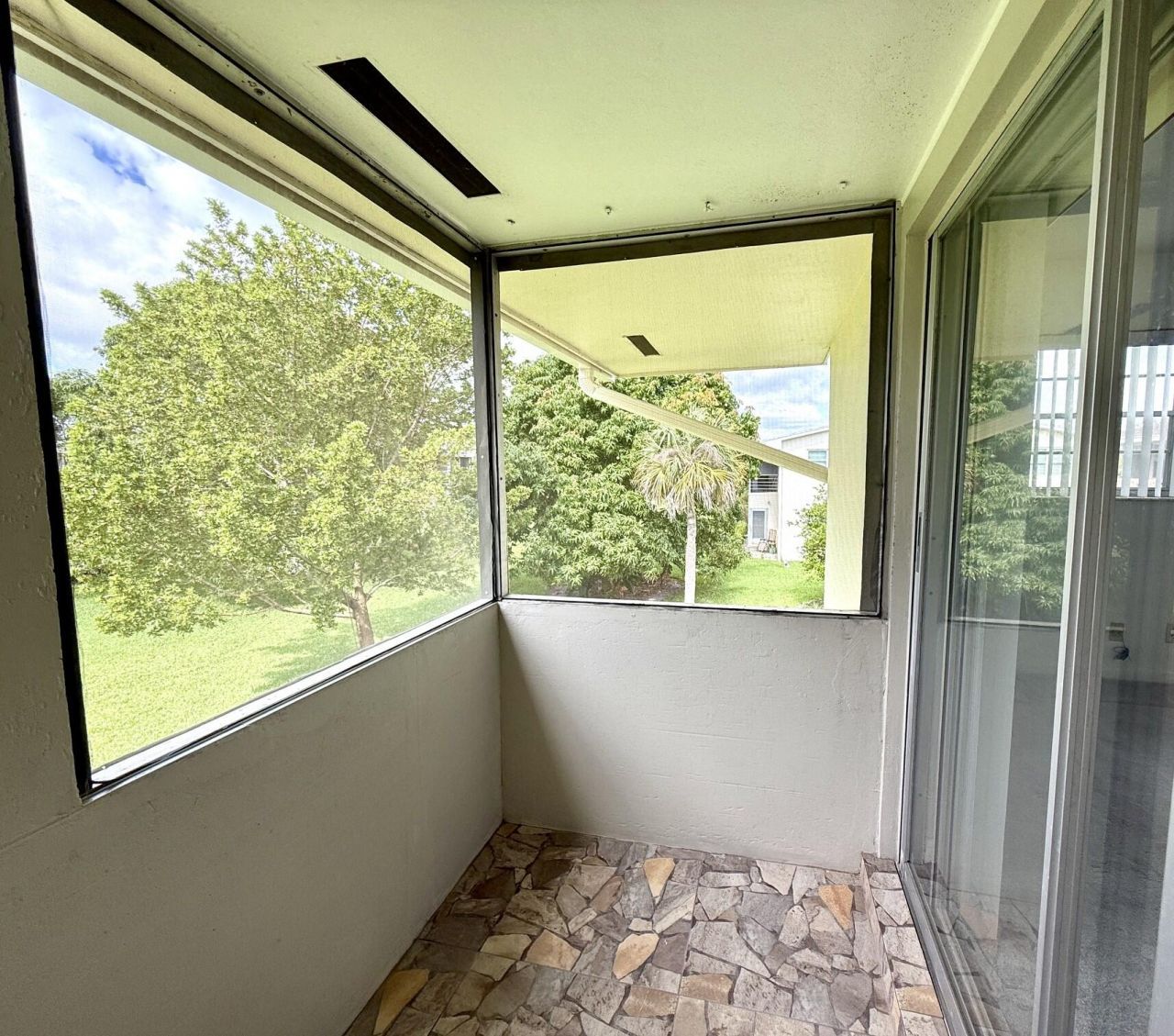 45 Easthampton B, Unit 45, West Palm Beach, FL 33417 Photo