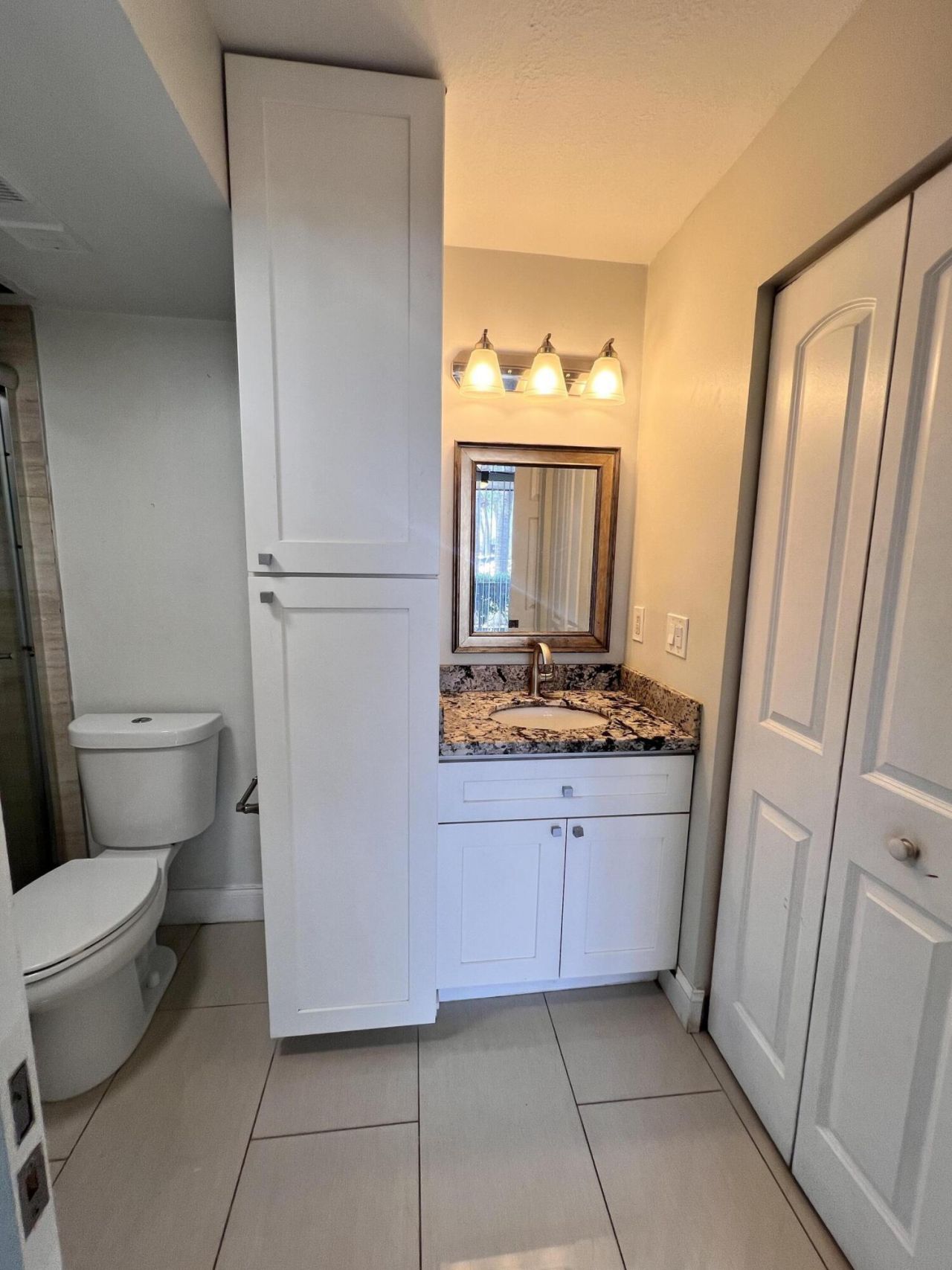 728 Executive Center Drive, Unit 11, West Palm Beach, FL 33401 Photo