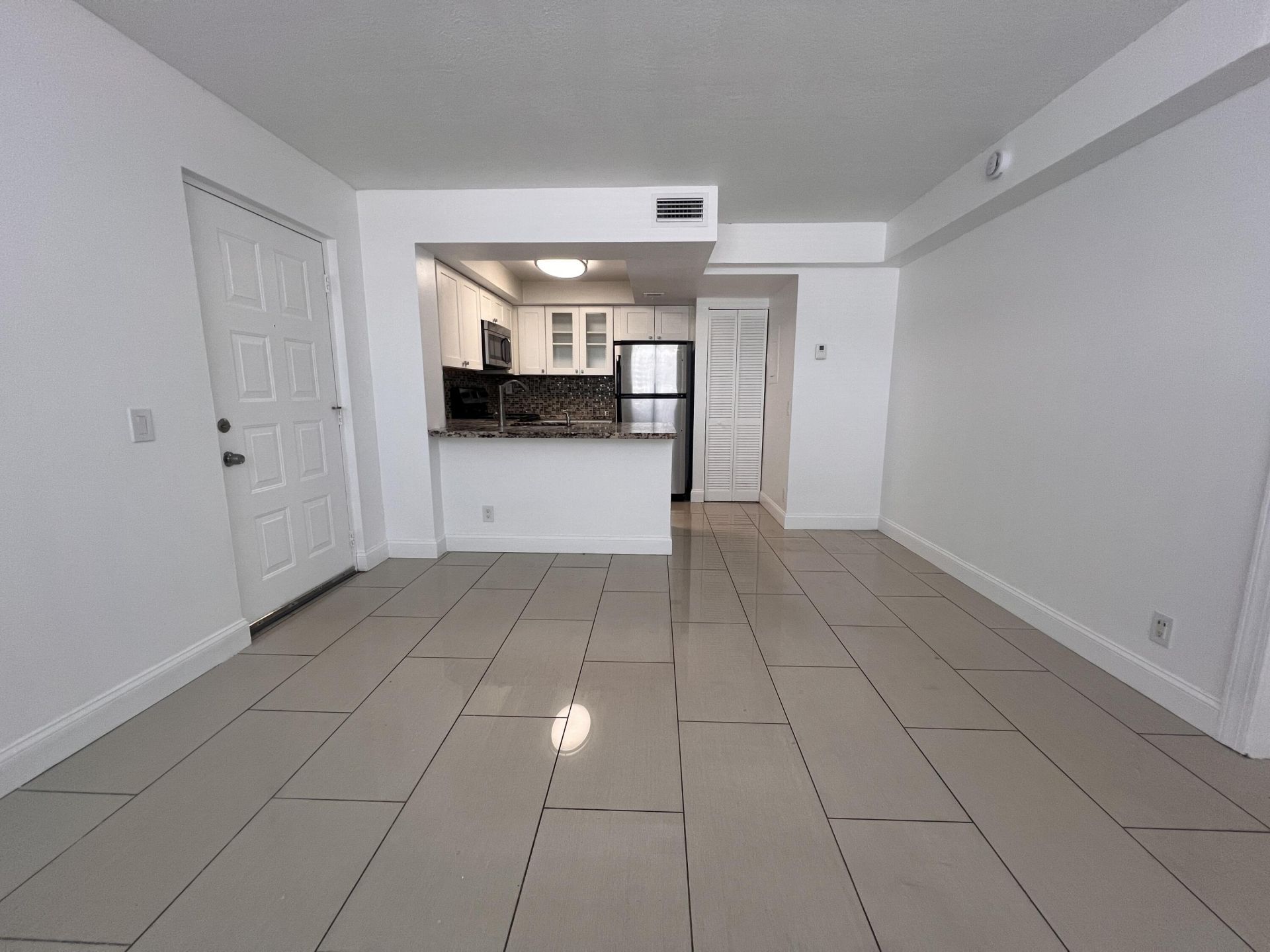 728 Executive Center Drive, Unit 11, West Palm Beach, FL 33401 Photo