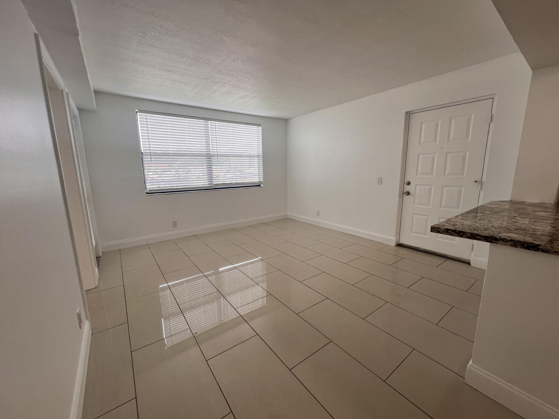 728 Executive Center Drive, Unit 11, West Palm Beach, FL 33401 Photo