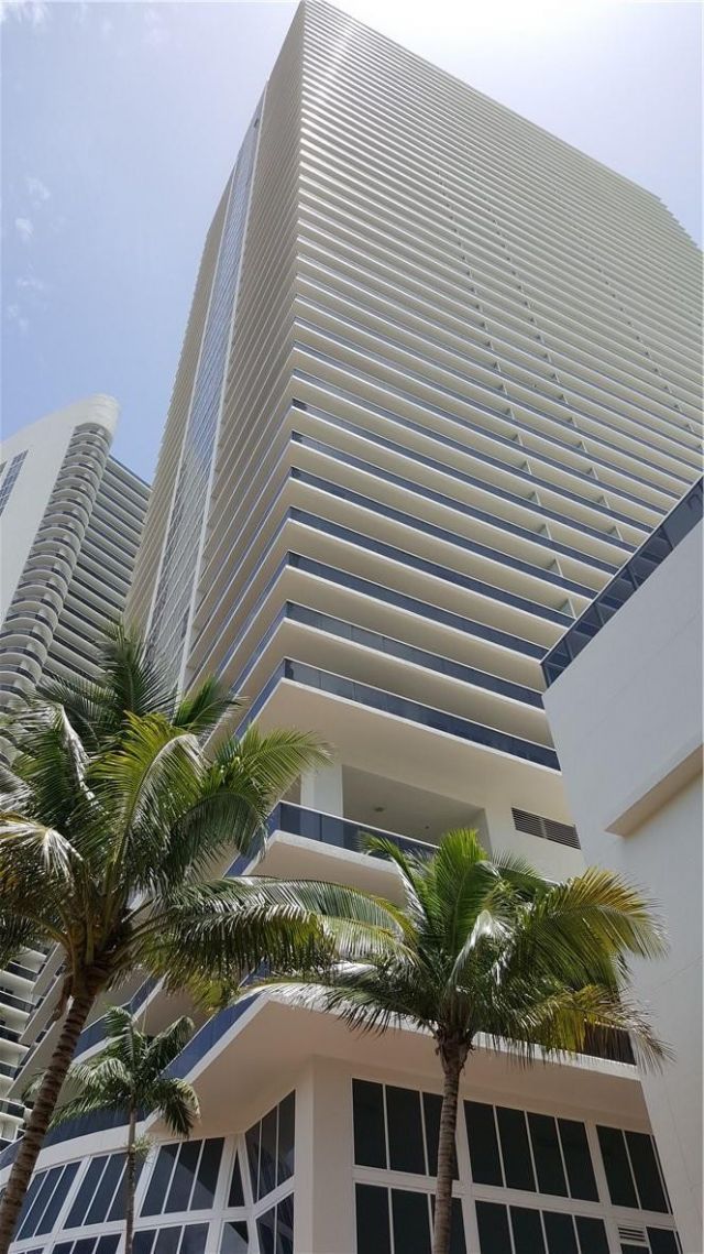1830 S Ocean Drive, Unit 3210, Hallandale Beach, FL 33009 Photo