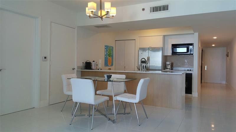 1830 S Ocean Drive, Unit 3210, Hallandale Beach, FL 33009 Photo
