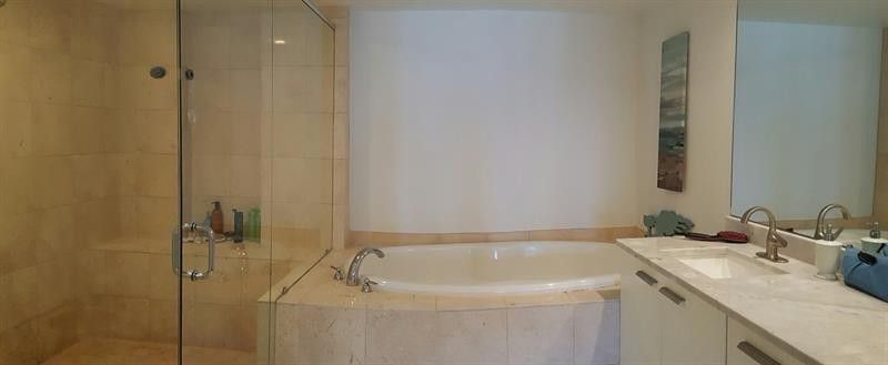 1830 S Ocean Drive, Unit 3210, Hallandale Beach, FL 33009 Photo