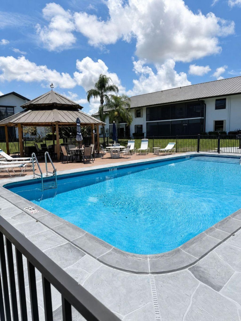 1871 SW Palm City Road, Unit G401, Stuart, FL 34994 Photo